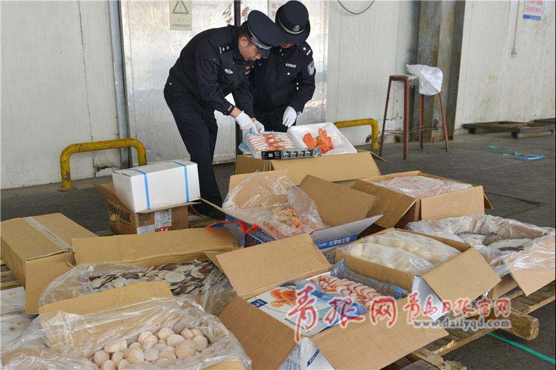 Autoridades de Qingdao anulam esquema de contrabando de produtos marinhos japoneses contaminados com radia??o nuclear