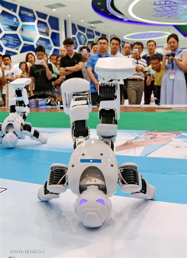 Cidade chinesa realiza evento de inova??o para universitários