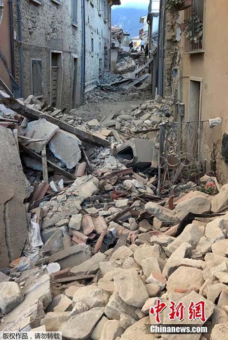 Número de mortos em terremoto na Itália aumenta para 159