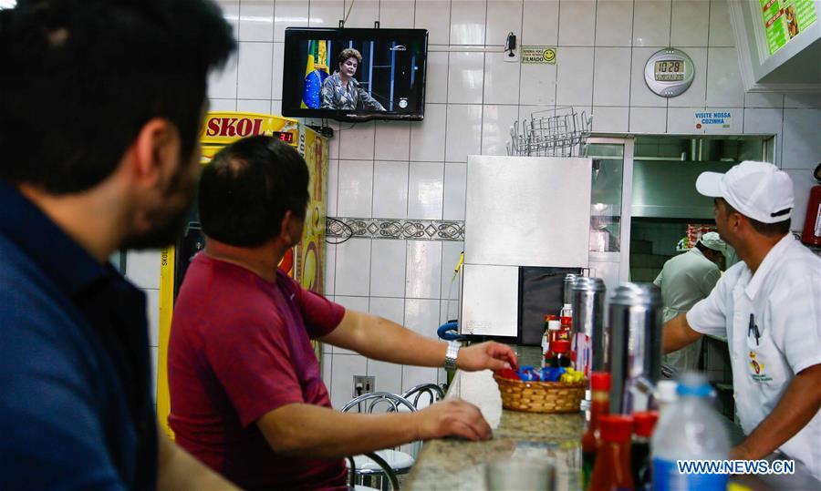 Dilma Rousseff denuncia “golpe” perante senado