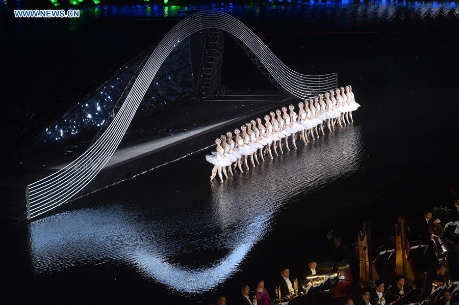 China dá as boas-vindas aos líderes do G20 com cerim?nia de abertura no Lago do Oeste