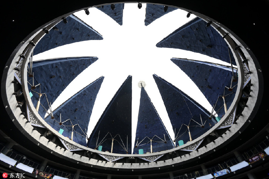 Conhe?a o maior bar construído no interior de uma redoma transparente do mundo