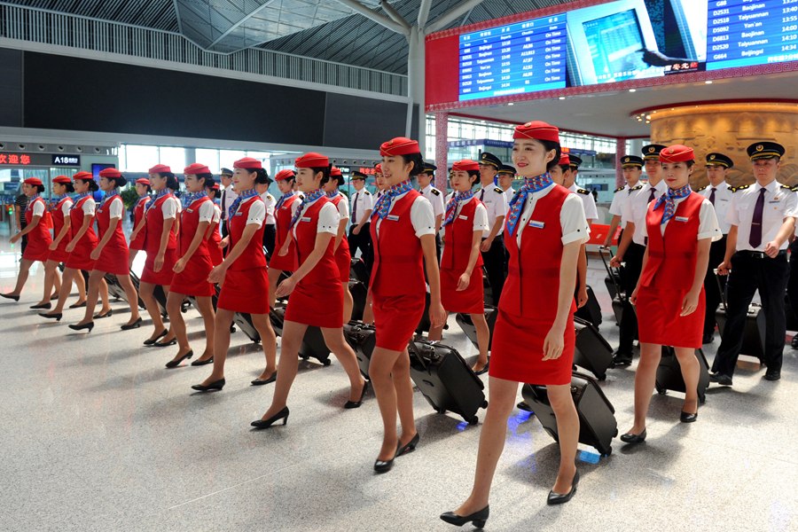 Funcionários de trem-bala estream nova imagem em Xi'an