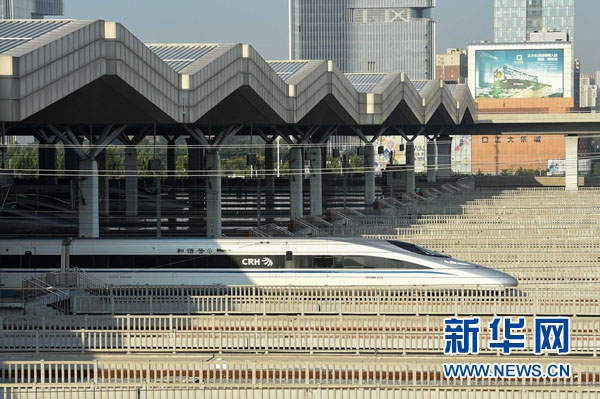 Comprimento total das ferrovias de alta velocidade da China supera 20 mil quil?metros