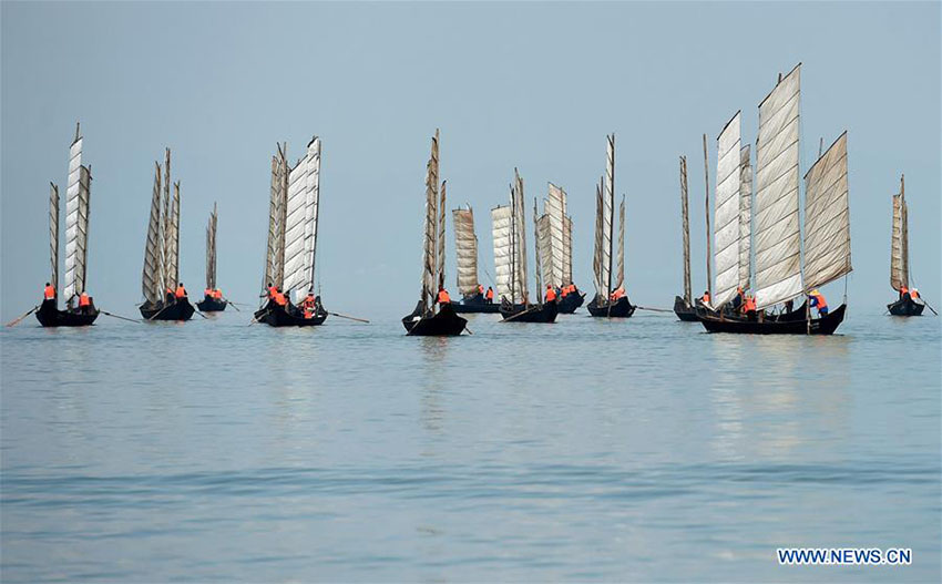 Lago Dianchi no sudoeste da China autoriza oficialmente atividade pesqueira