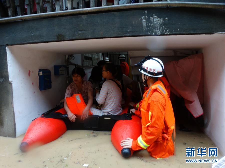 Tuf?o Meranti ataca sudeste da China
