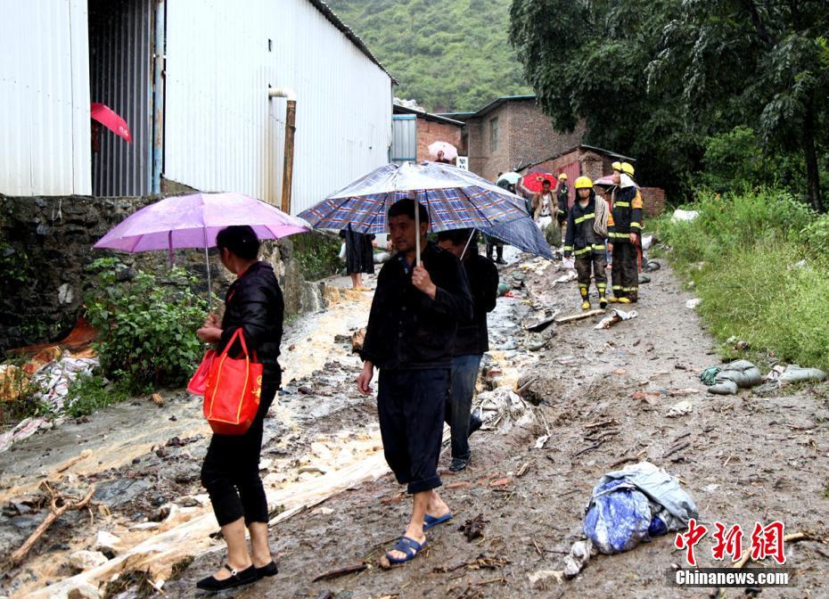 Chuvas fortes deixam 6 mortos e 11 desaparecidos em Sichuan