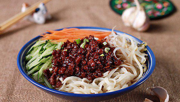 China anuncia lista dos 10 macarr?es mais conhecidos do país