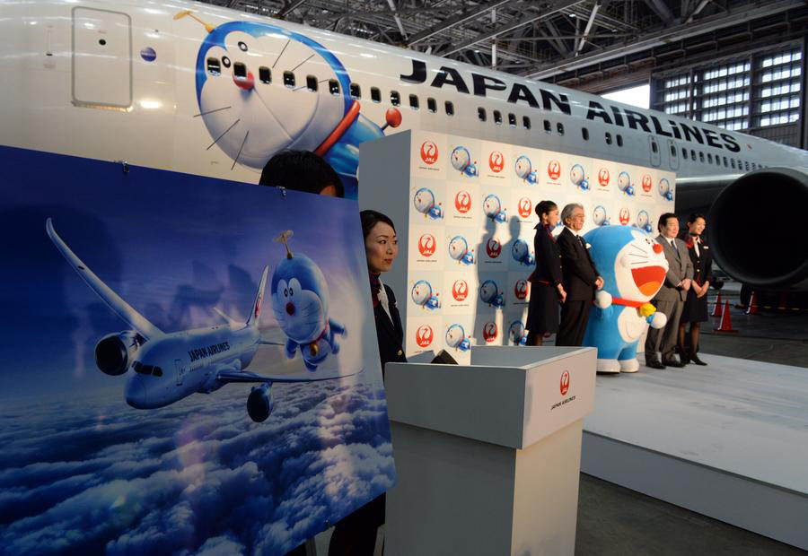 Avi?o temático de Doraemon inaugura sua viagem de Tóquio a Shanghai