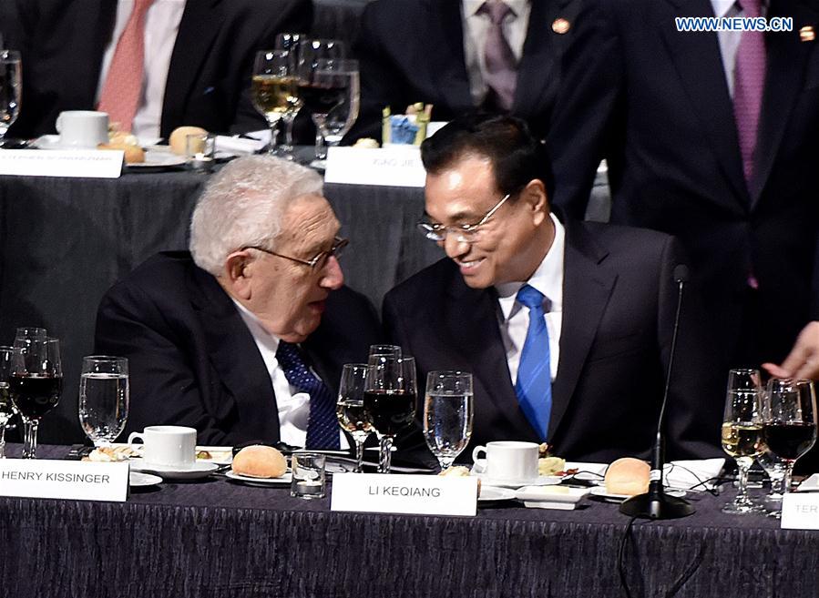 Economia chinesa é capaz de manter crescimento de médio a alto, diz premiê Li