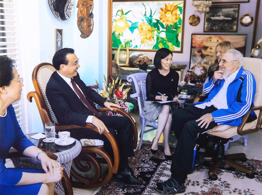 Premiê chinês visita líder revolucionário cubano Fidel Castro