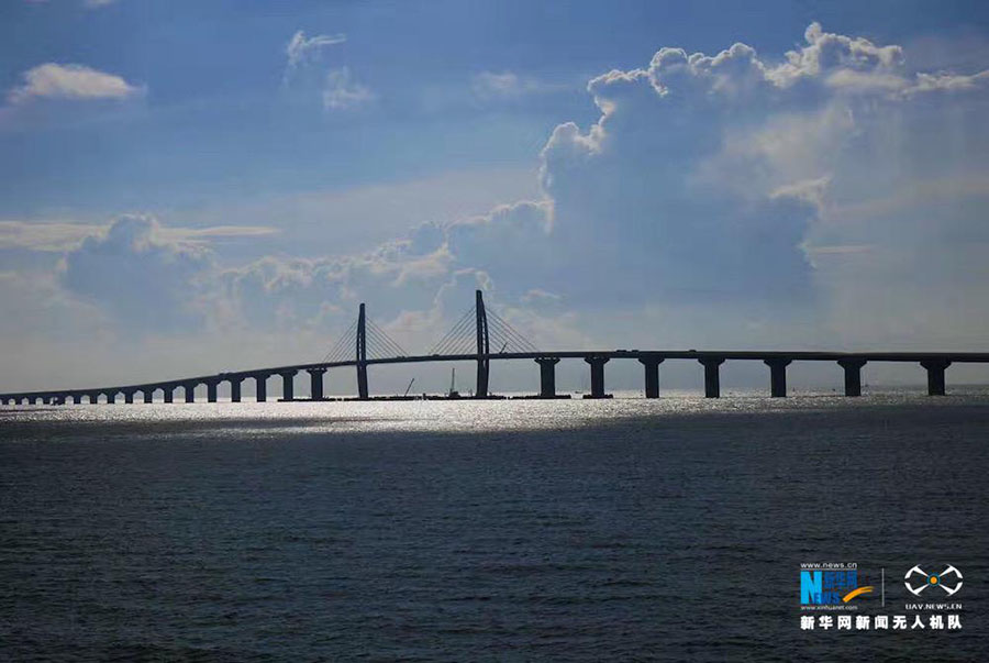 Maior ponte sobre mar no mundo dá mais um passo rumo à conclus?o