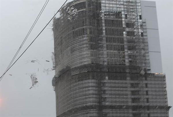 Tuf?o Megi deixa 4 mortos e 268 feridos em Taiwan