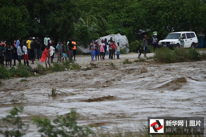 Passagem do furac?o “Matthew” pela Flórida deixa 800,000 famílias sem acesso a eletricidade
