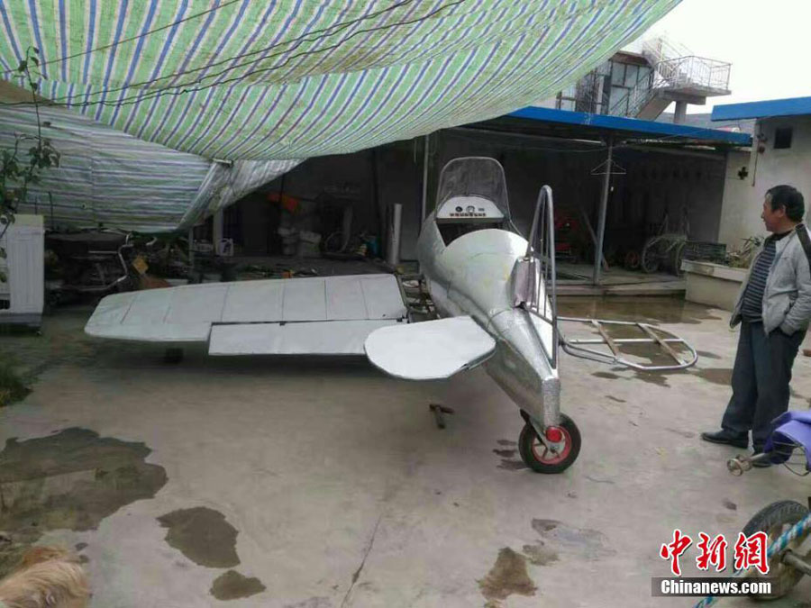 Agricultor chinês constrói “avi?o caseiro”