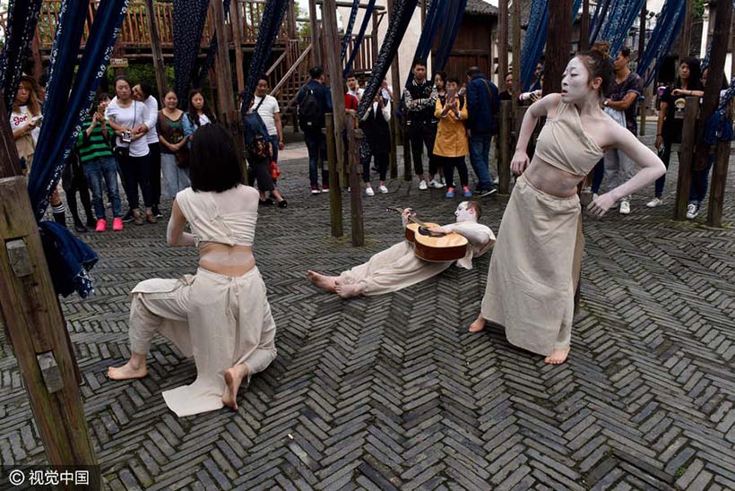 Festival de Teatro de Wuzhen é inaugurado em Zhejiang