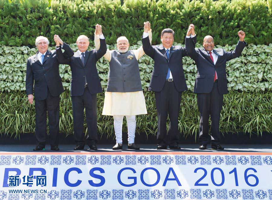 Xi Jinping apela aos países do BRICS para “cimentar confian?a e agir perante desafios”