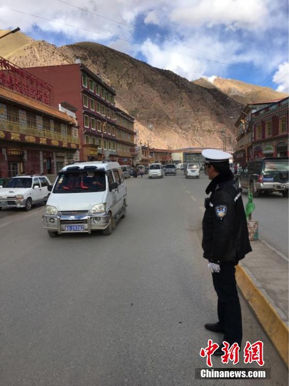 Terremoto de 6,2 graus de magnitude atinge Qinghai, na China