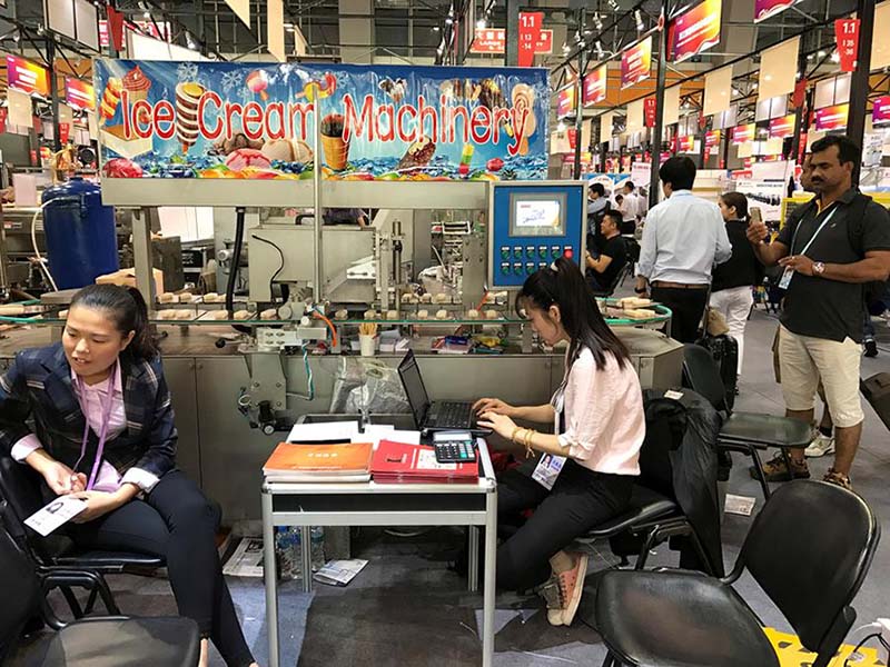 120a Feira de Importa??o e Exporta??o da China é aberta em Guangzhou