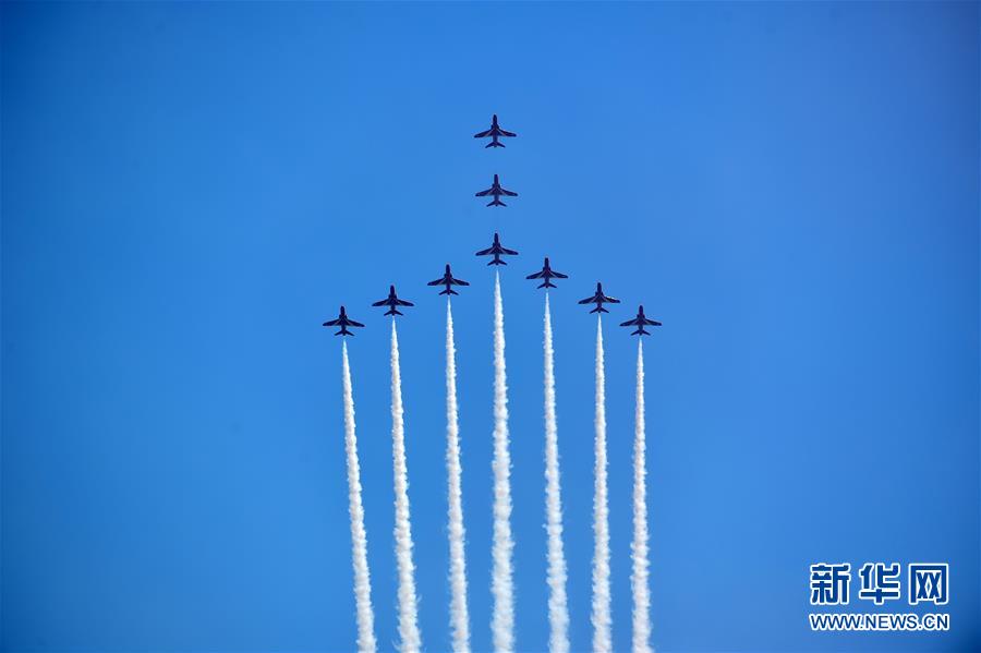 “Red Arrows” britanicos fazem demonstra??o na China
