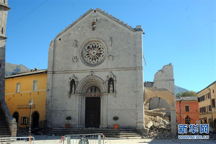 Terremoto de 6,5 graus de magnitude atinge Itália