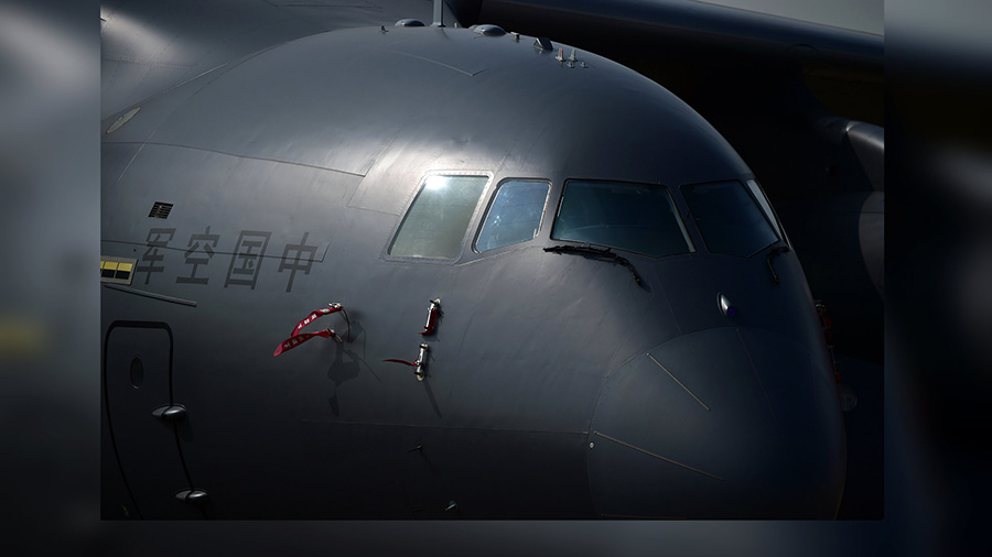 Avi?o de transporte Y-20 exibido em Zhuhai