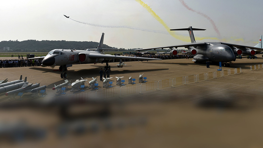 Avi?o de transporte Y-20 exibido em Zhuhai