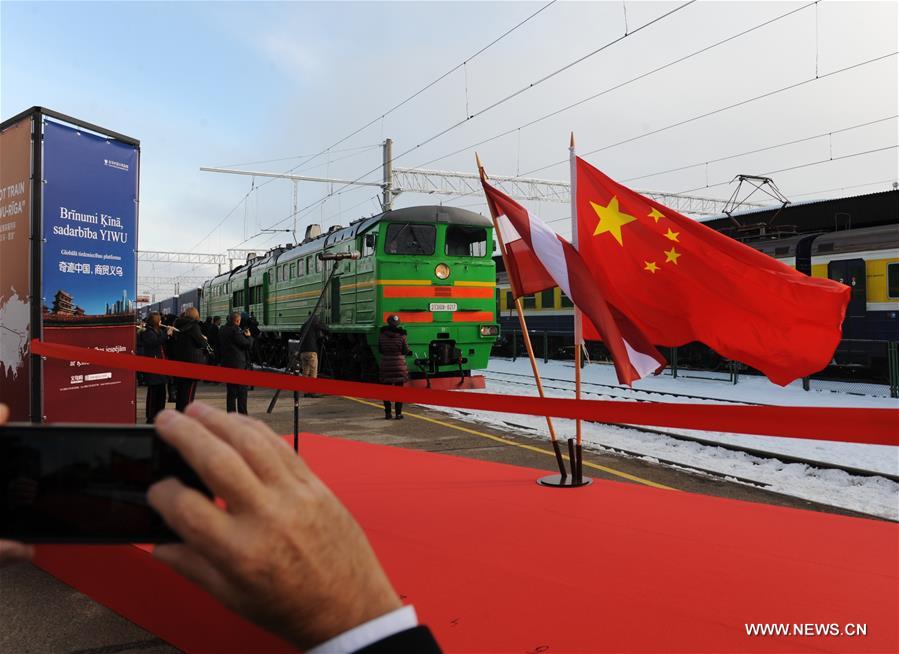 Primeiro trem trans-Eurásia entre a China e a Let?nia chega a Riga