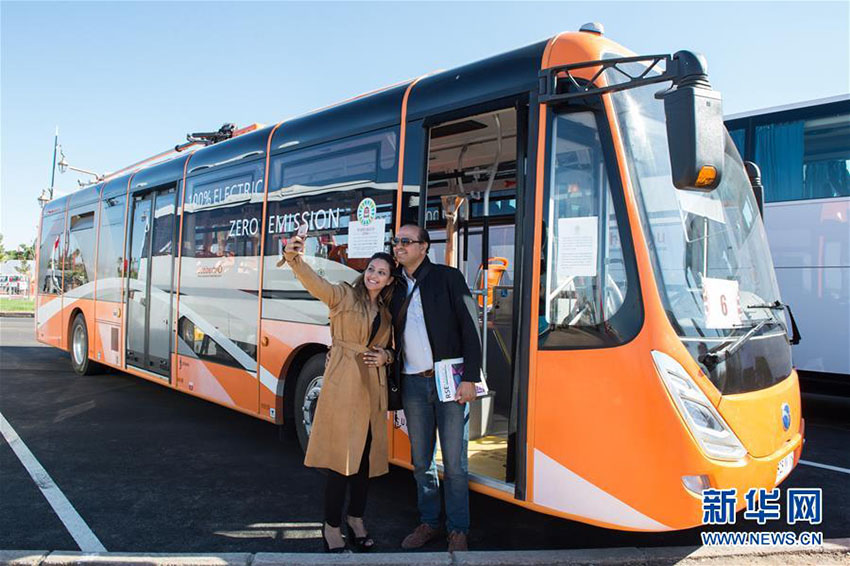 ?nibus elétricos em destaque durante a COP22