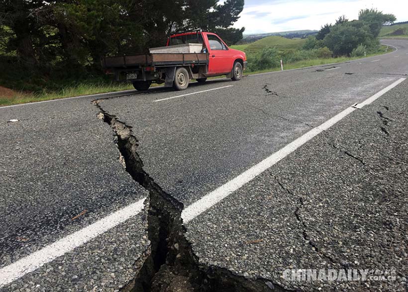 Terremoto na Nova Zelandia provoca dois mortos e aviso de tsunami