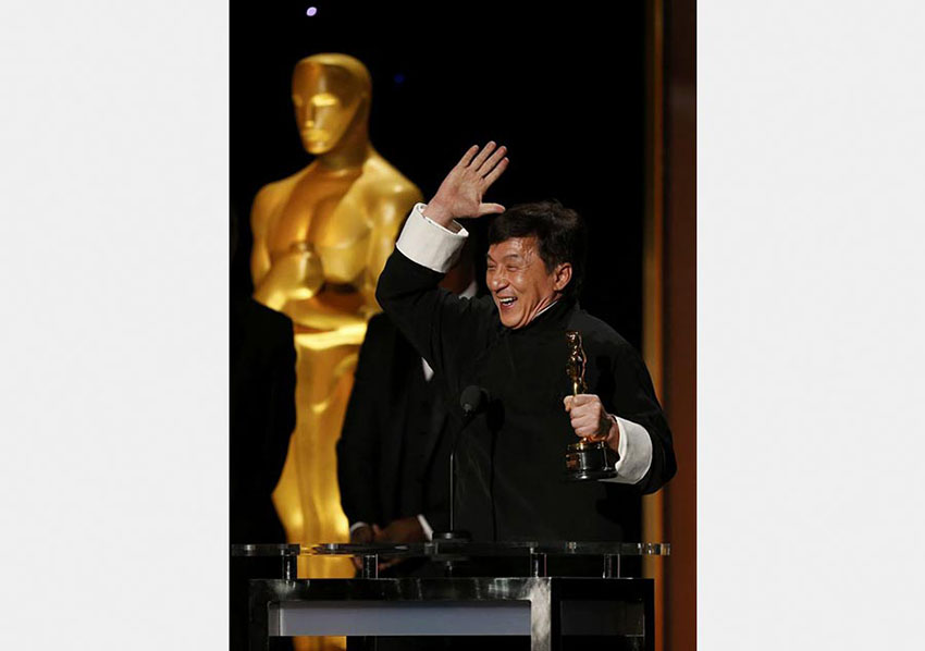 Ator chinês Jackie Chan vence Oscar Honorário