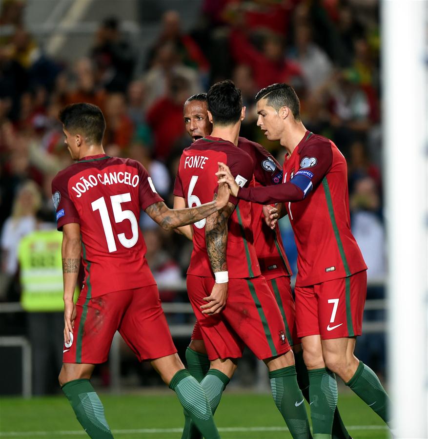 Eliminatórias para Copa do Mundo FIFA de 2018: Portugal vence Let?nia por 4 a 1