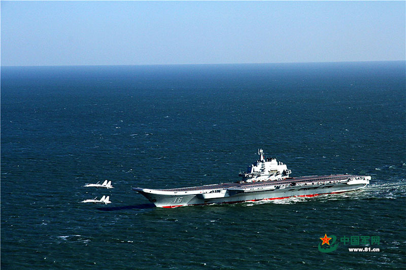 China publica fotos documentais dos treinos a bordo do porta-avi?es Liaoning