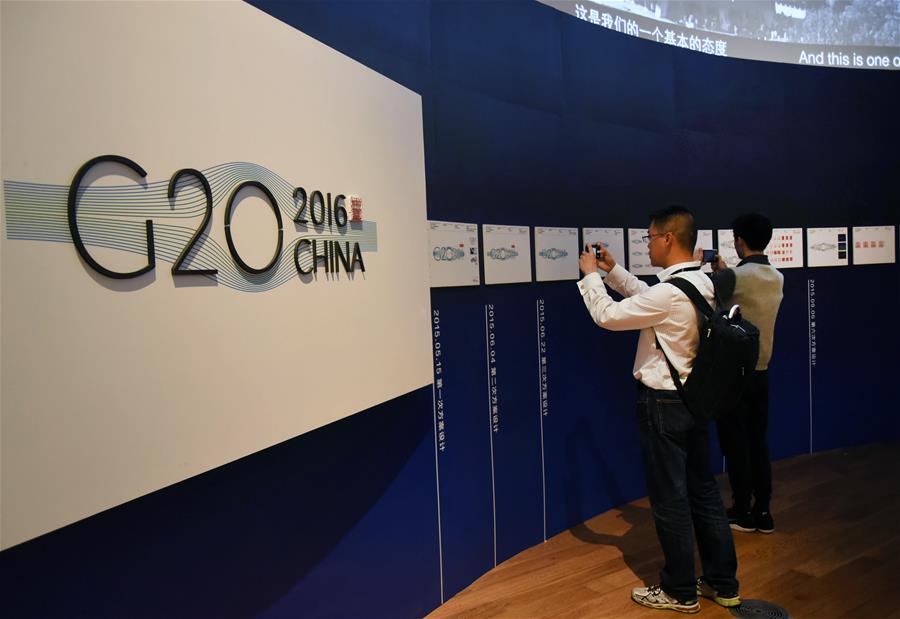 Exposi??o sobre disciplina do design é realizada em Hangzhou