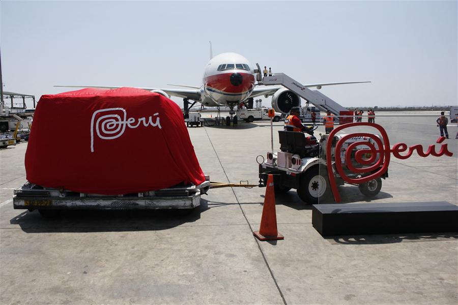 Avi?o cargueiro come?a a transportar produtos peruanos para China