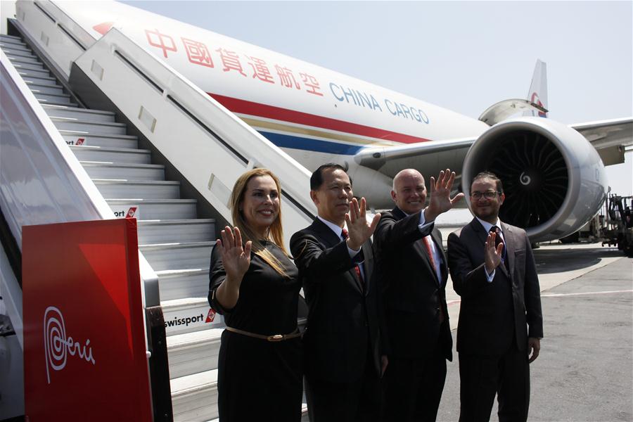 Avi?o cargueiro come?a a transportar produtos peruanos para China