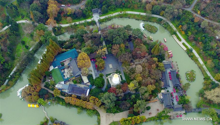 Fotografias aéreas do cenério do Slender West Lake no leste da China