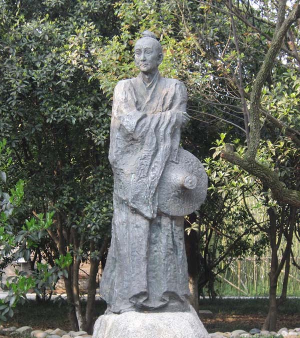 Jornalistas estrangeiros em visita ao pavilh?o em memória de Badashanren