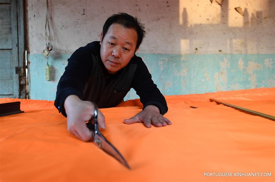 Guarda-chuvas tradicionais feitos em Anhui