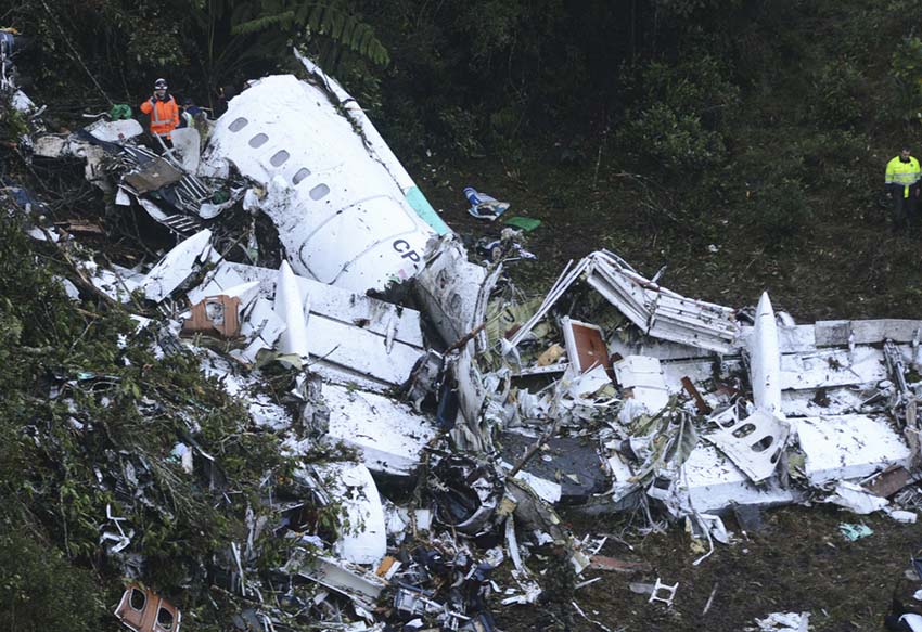 Acidente de avi?o com time da Chapecoense deixa 71 mortos na Col?mbia