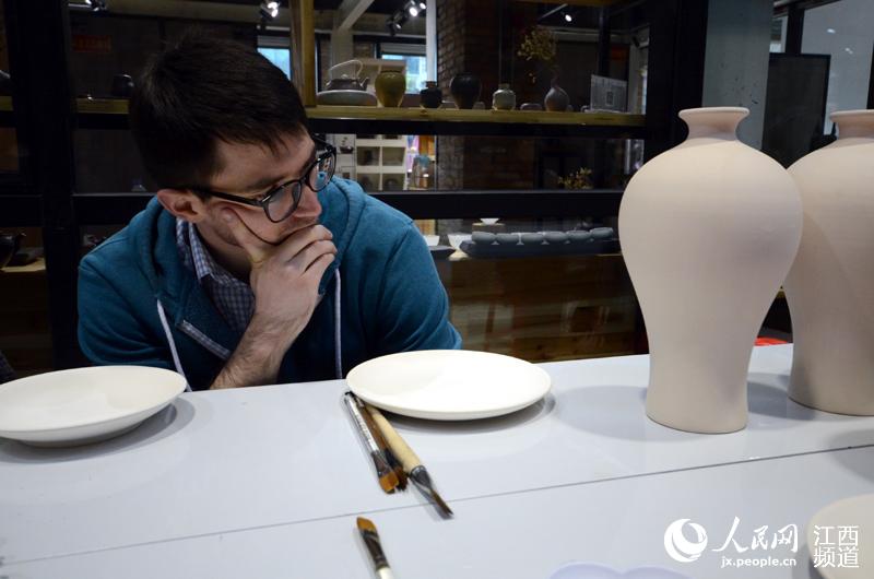 Porcelana, uma linguagem universal que dispensa tradu??o