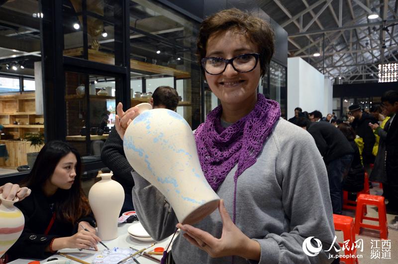 Porcelana, uma linguagem universal que dispensa tradu??o