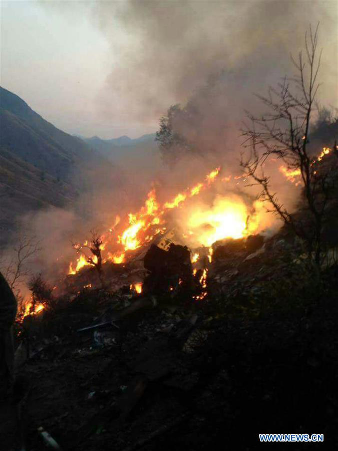 Queda de avi?o no Paquist?o n?o deixa sobreviventes