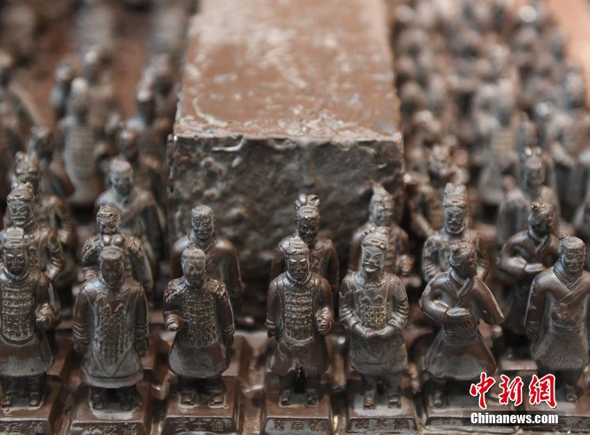 Changchun inaugura exposi??o com 700 obras de arte criadas com chocolate