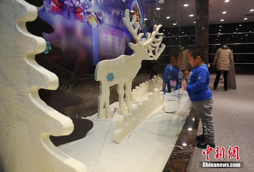 Changchun inaugura exposi??o com 700 obras de arte criadas com chocolate