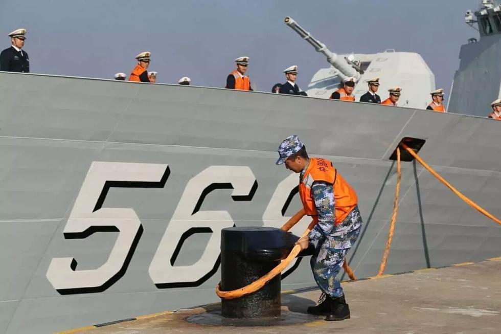 China envia frota de escolta ao Golfo de áden