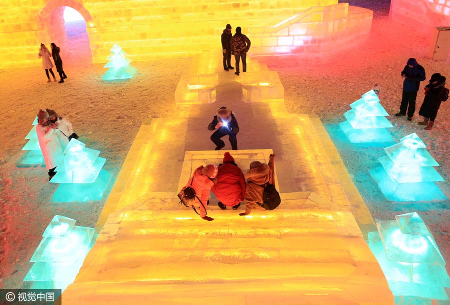 Inaugura??o experimental do Mundo de Gelo e Neve de Harbin