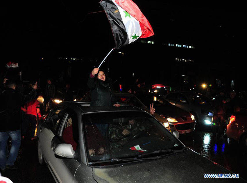 Exército Sírio declara libera??o do leste de Alepo