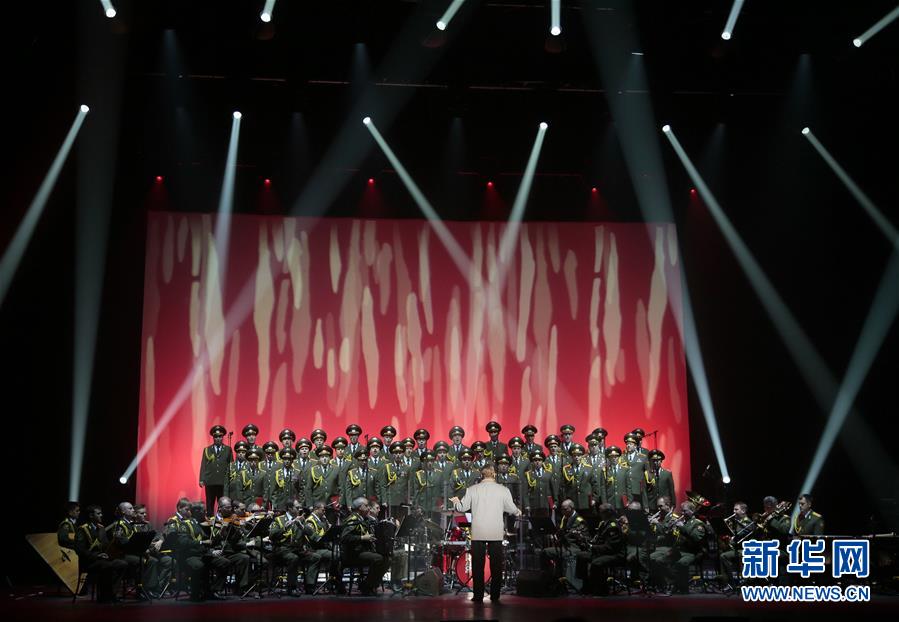 Avi?o militar russo cai no Mar Negro com 92 pessoas a bordo