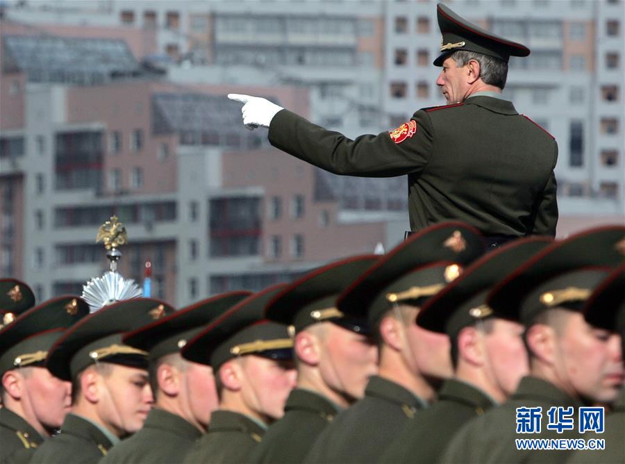 Avi?o militar russo cai no Mar Negro com 92 pessoas a bordo